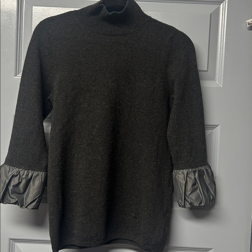 VINCE Cashmere W/puff 3/4 sleeve detail. Size small. Repaired. Darling sweater,